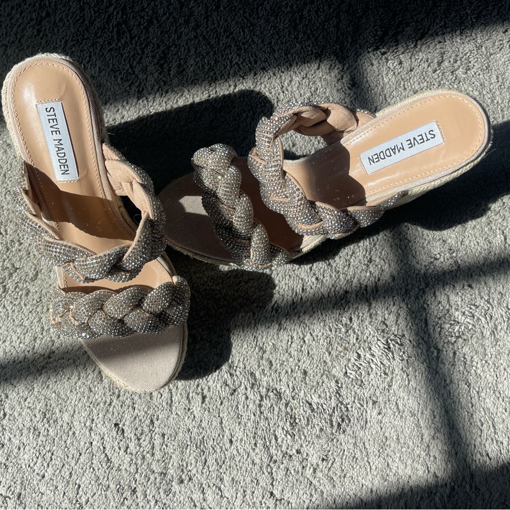 Steve Madden Sparkly Uzo Wedges